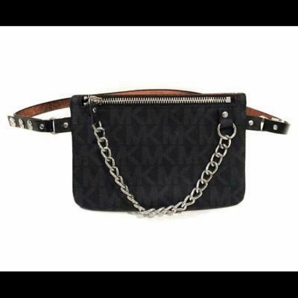 LAST ONE! Michael Kors Signature Fanny Pack belt - Picture 3 of 7
